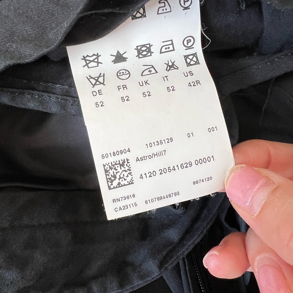 SOLD-Hugo Boss Suit - Picture 10 of 11